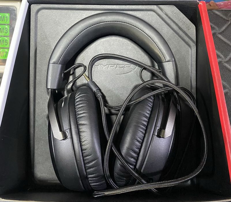 HayperX Cloud 3 igravoy naushnik sotladi 95$ kami bor srochni sotladi