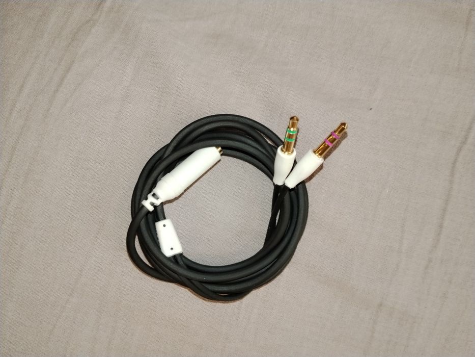 Razer Blackshark V2 X (белые)