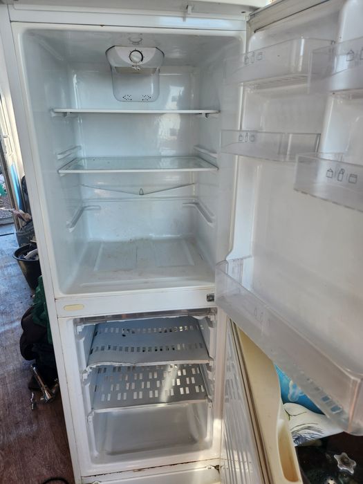 Продам холодильник