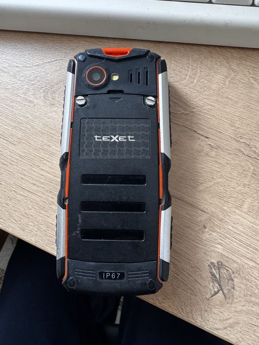 Продам бронированный телефон texet