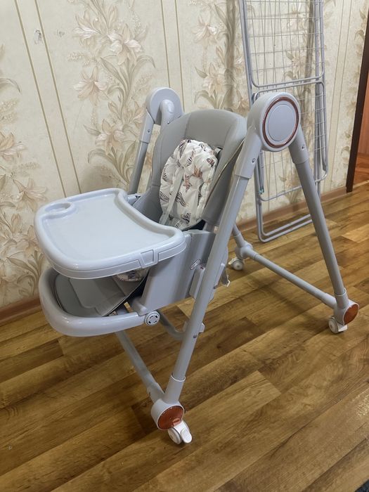 Стол для ребенка