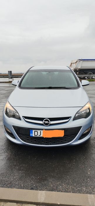 Opel Astra J 2014, 1.6 benzina aspirat