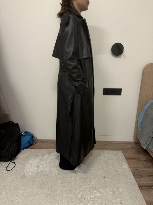 Тренч черный в тренде