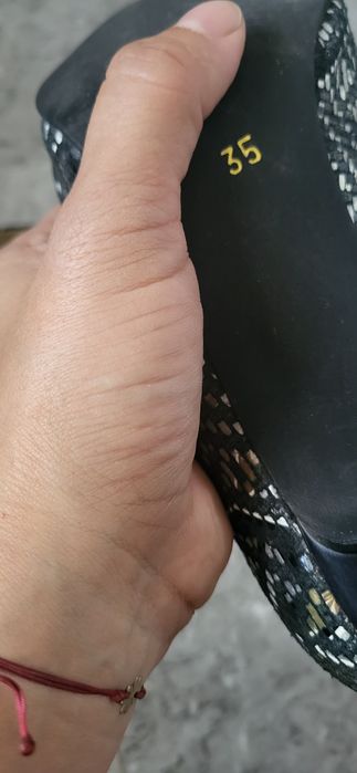 Pantofi mar.35 din pieke stare ft bună 100lei