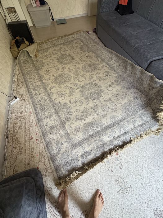 Ковер продам.