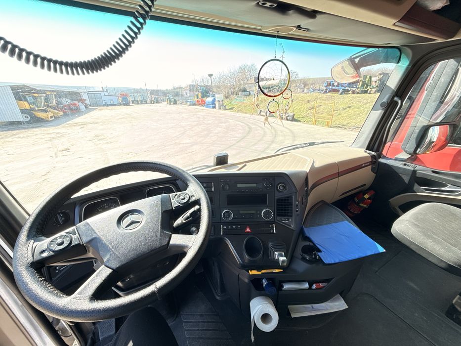 Mercedes Actros 1845