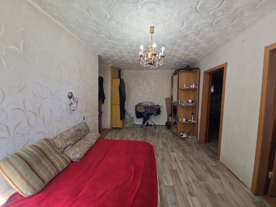 Продается 4ком Валиханова 3.