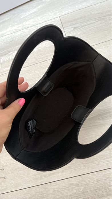 Малка стилна дамска чанта H&M