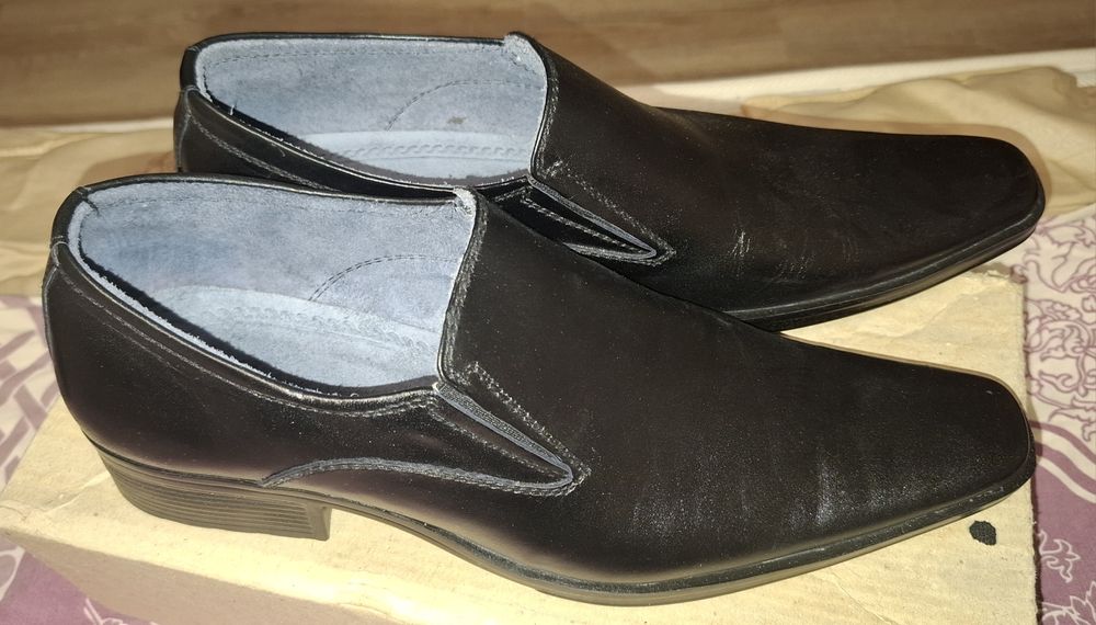 Туфли черные. Модель лоферы.