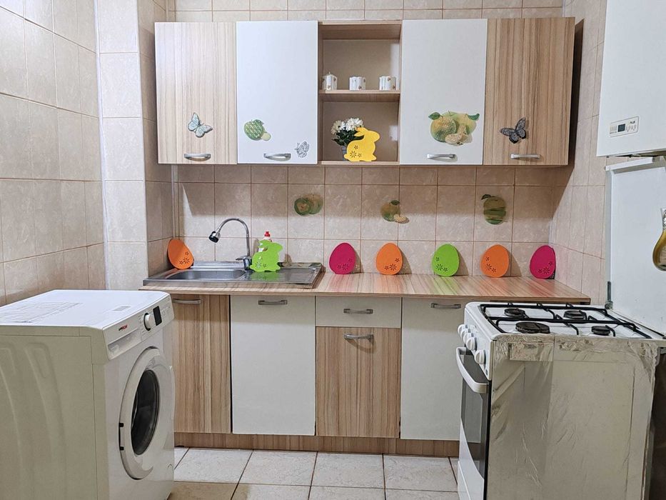 Vand garsoniera G1/ inchiriez