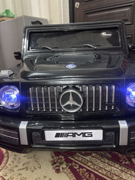 Детский электромобиль Mercedes-AMG
