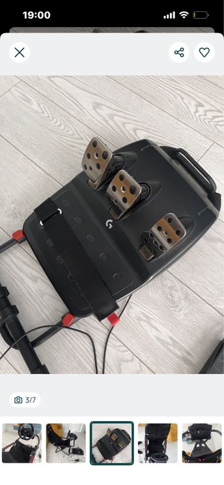 Продавам волан и педали Logitech Trueforce G923 за PS4 и PS5