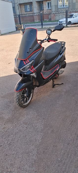 Продам мопед скутер