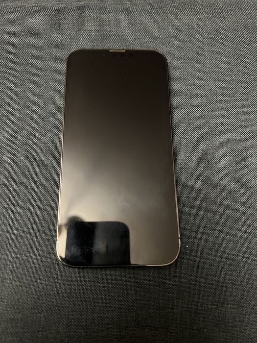 Iphone 13 pro с нова оригинална батерия