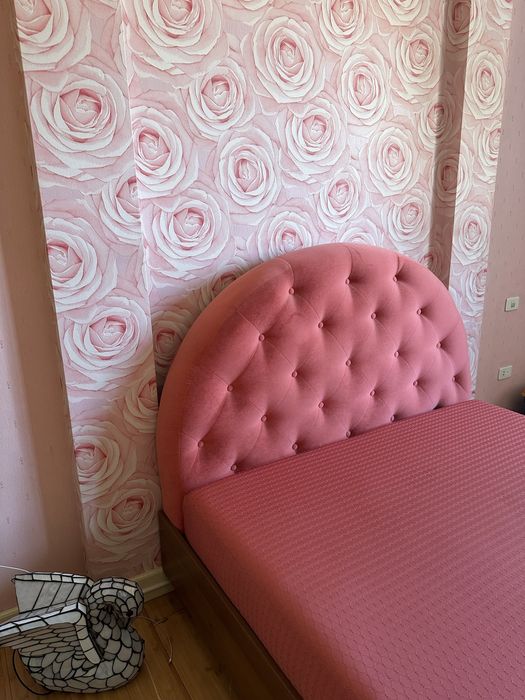 Дизайнерская кровать.