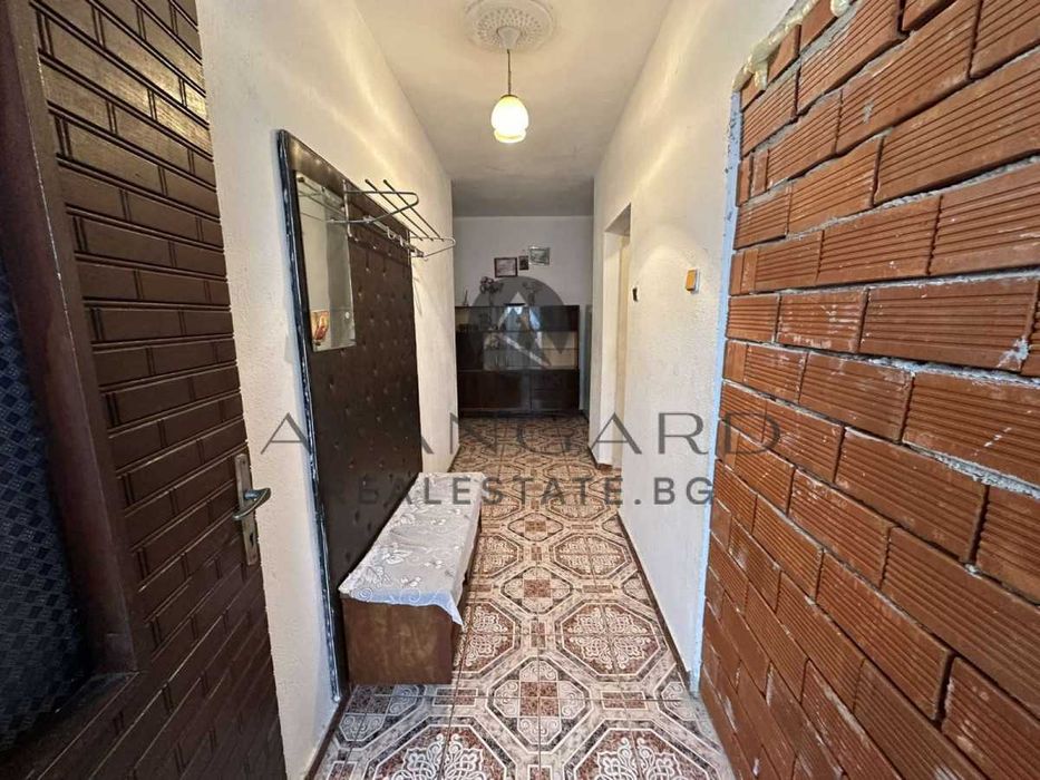 Продава се Къща в с. Калековец, Област Пловдив - 314 кв.м за 1170 €/кв.м - Снимка #17