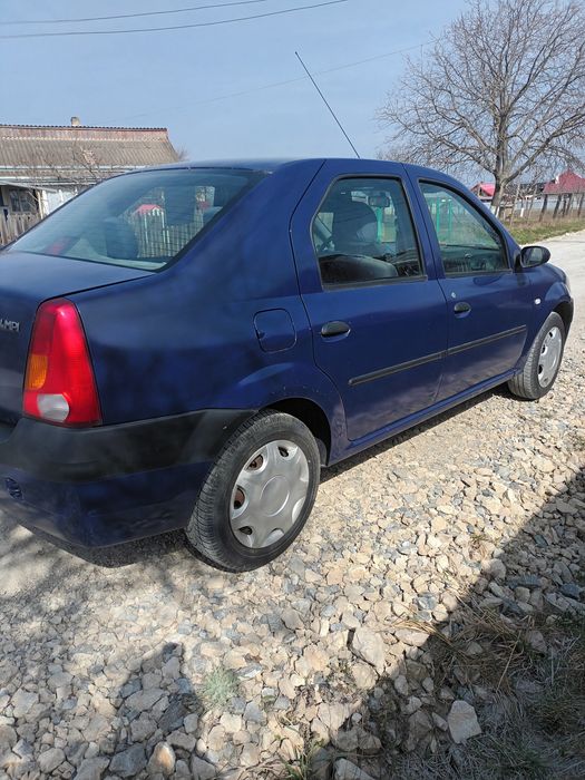 Vând  Dacia Logan/ km 122000/