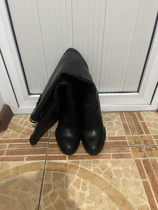 Сапог сатылады!