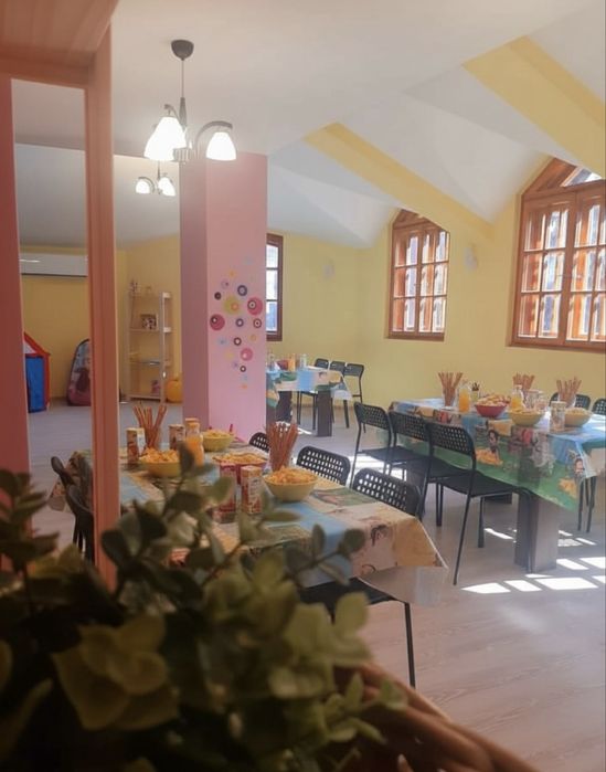 Зала за детски поводи