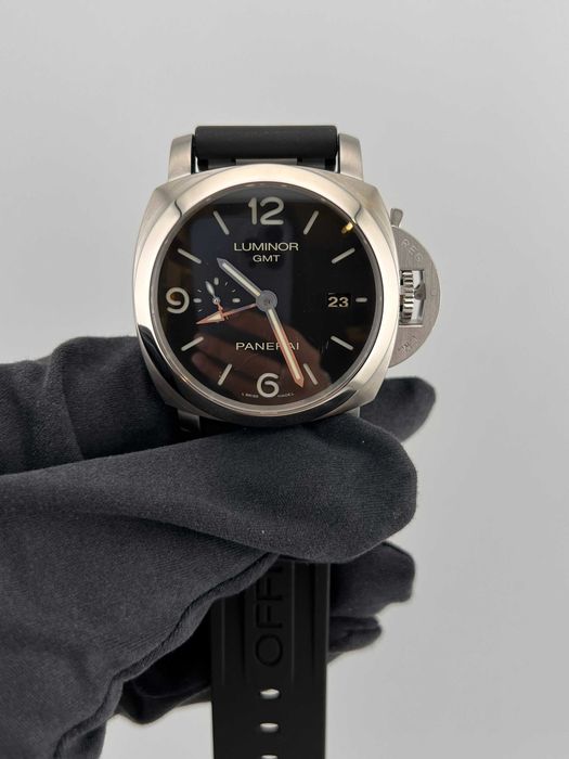 Наручные часы Panerai Luminor