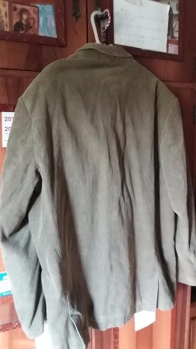 vand 2 sacouri, material velur, marimi mari