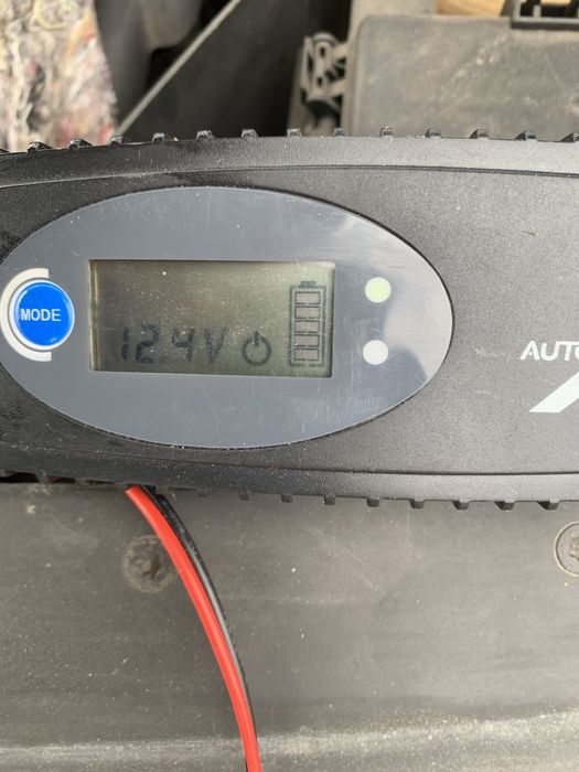 Incarcator acumulatori auto, moto, electronic