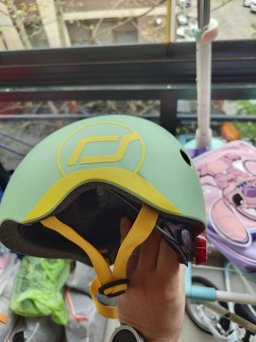 Vand trotineta copii Scoot & Ride + casca in stare f buna 600 lei