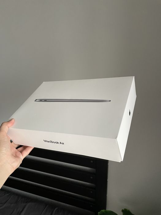 Мак бук air 13.3