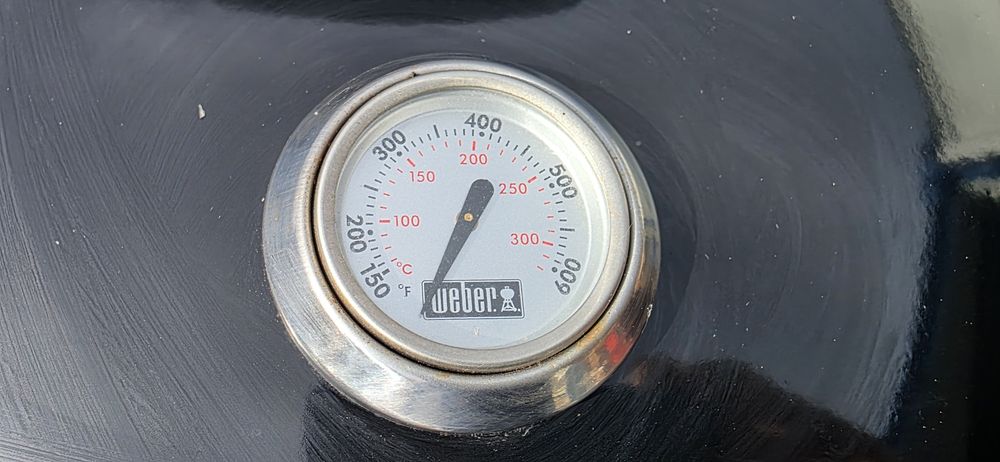 Weber Performer 57 см барбекю на дървени въглища + аксесоари