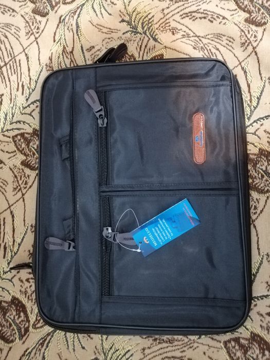 Genți pentru documente