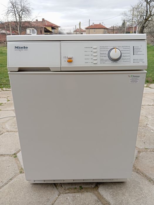 Продавам Сушилня Миеле