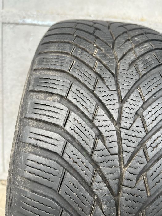 2 бр. зимни гуми 225/50/17 Continental DOT 2621 5,5 mm