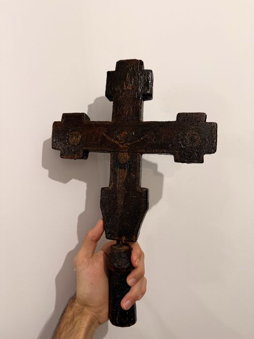 Cruce veche pictata pe lemn 1868 de colectie