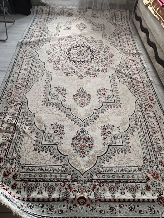 Палас 2/4- 4000 тенге