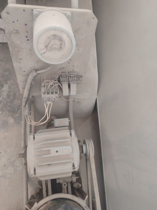 Продается компрессор воздушный