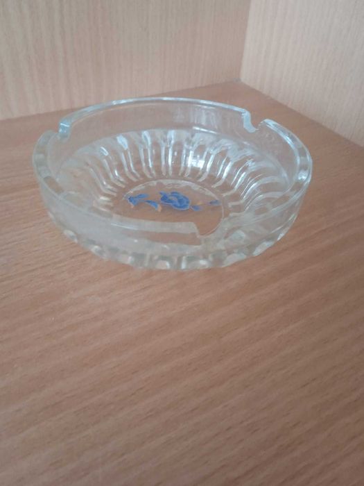 пепельница  стеклянная