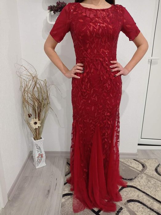 Елегантни рокли.