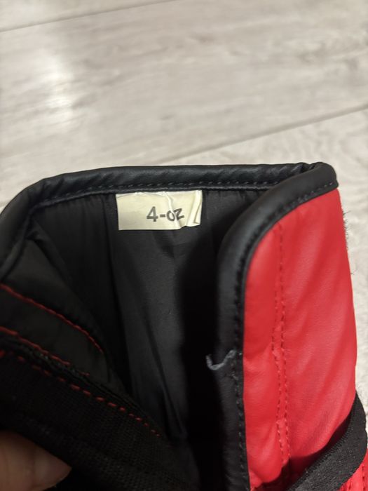 Manusi de box impecabile