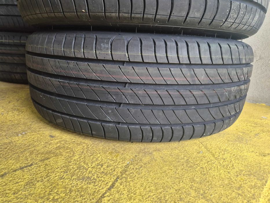 4 Anvelope de VARA - 215/45/18 - Michelin E-Primacy - NOI - DOT 2025 !