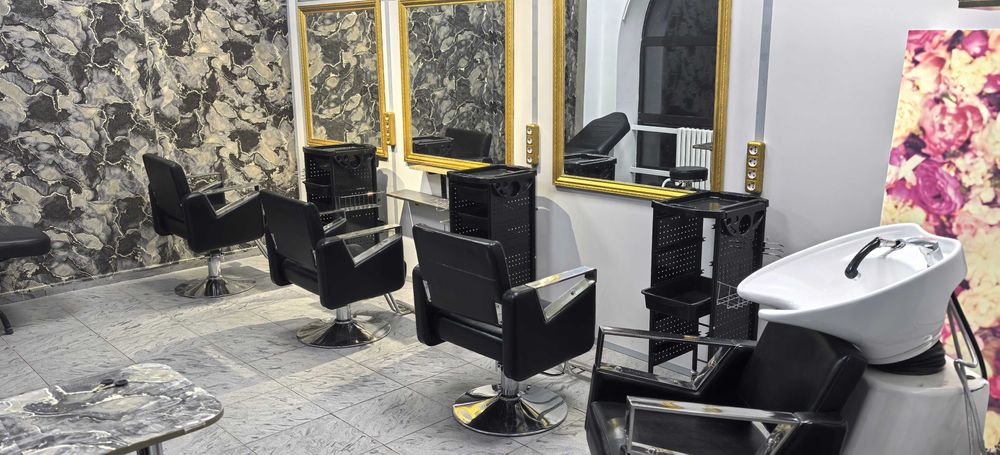 сдам в аренду салон