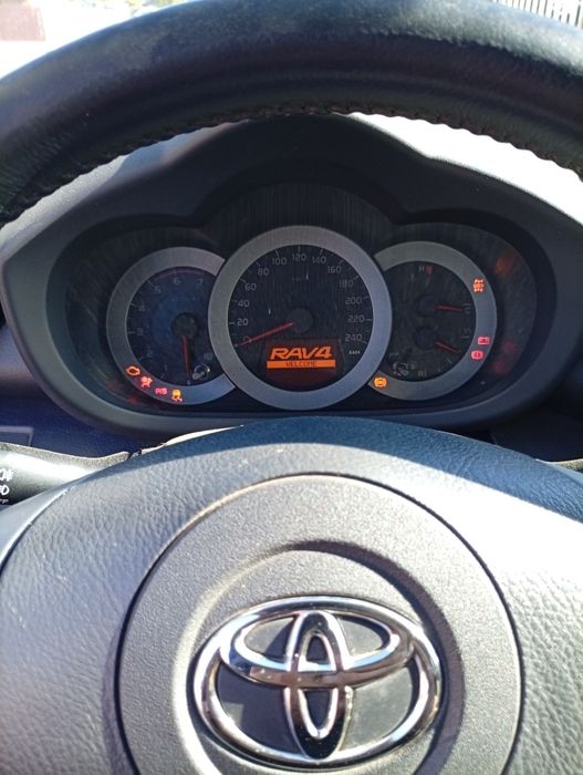Toyota RAV4 motor 2 2,177