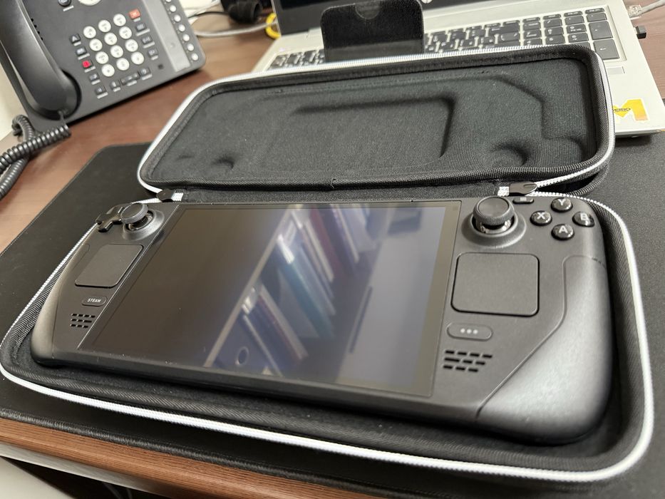 Игровая приставка Steam Deck OLED 1 тб