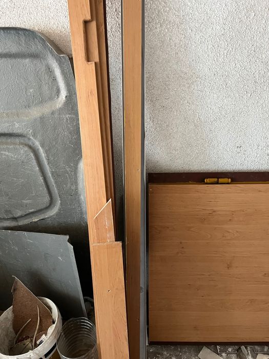 Блиндирана входна врата