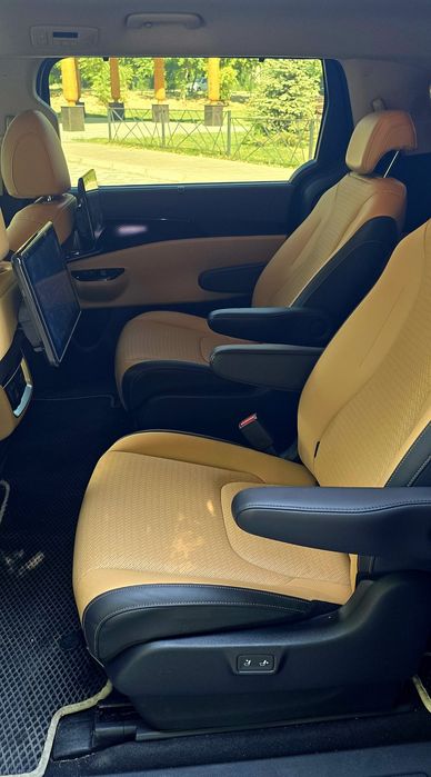 Kia karnival FUL