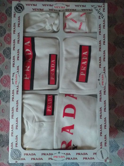 Trusou Gucci set nou nascut