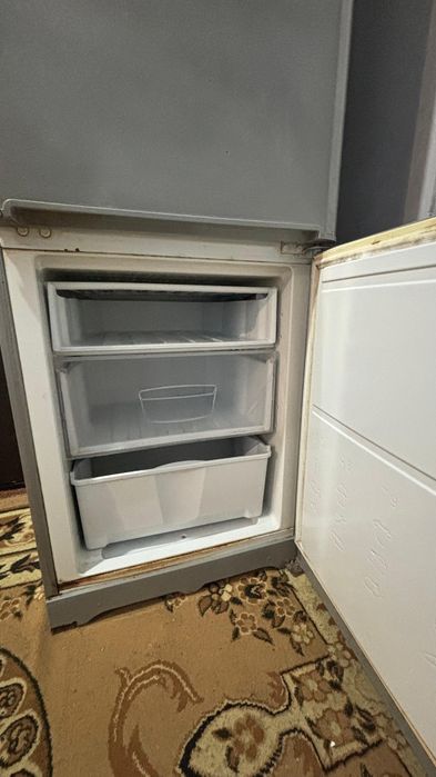 Холодильник Индесит