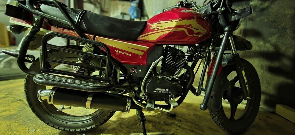 Мотоцикл 200кубов