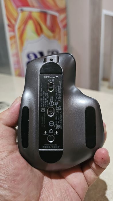 Logitech mx master 3s mishka
