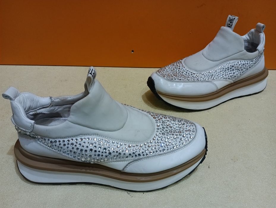 Kenneth Cole сникърси N 38 - 35 лв