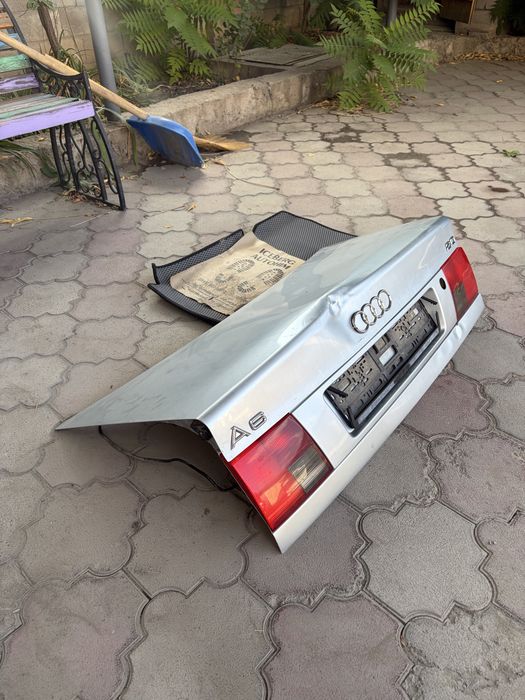 Крышка багажника Audi A6 C4